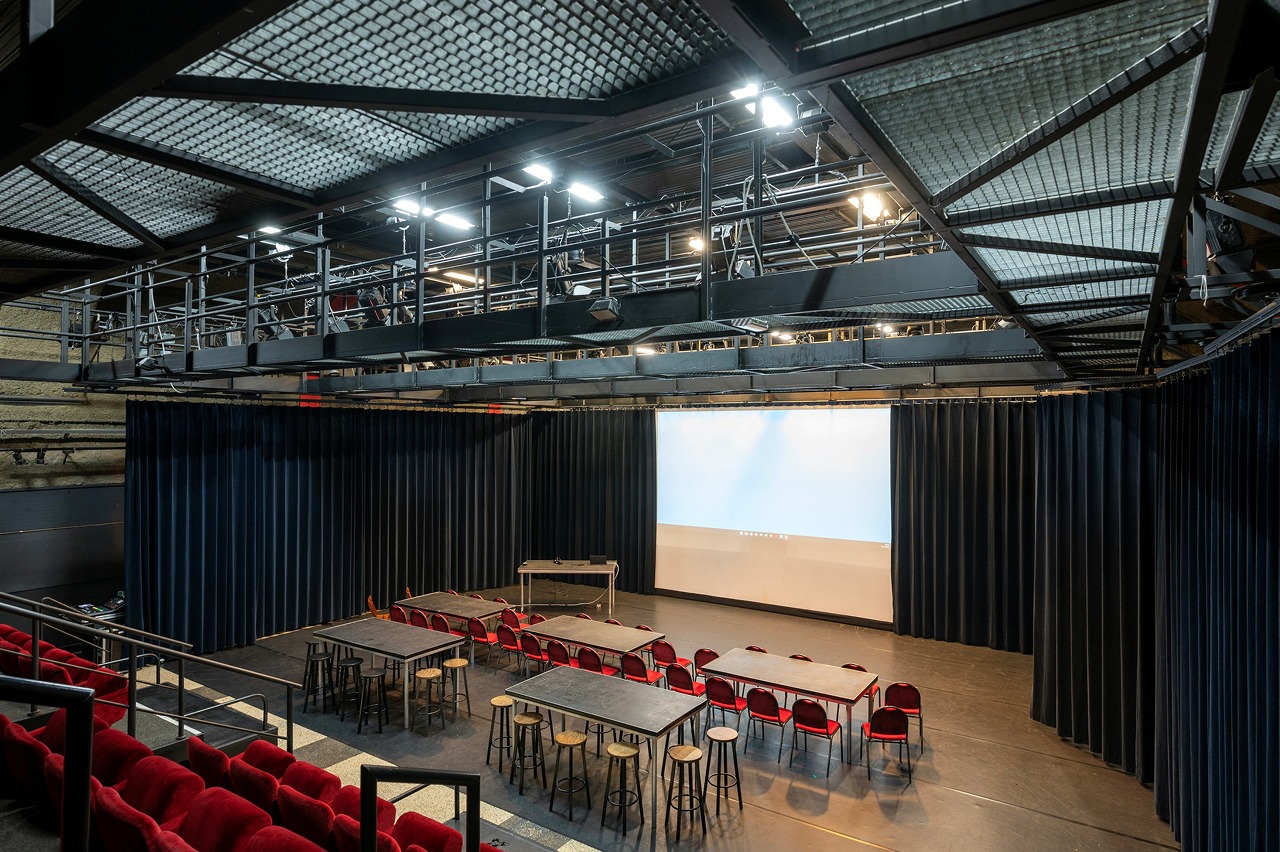 Zaal in de Groene Engel in Oss