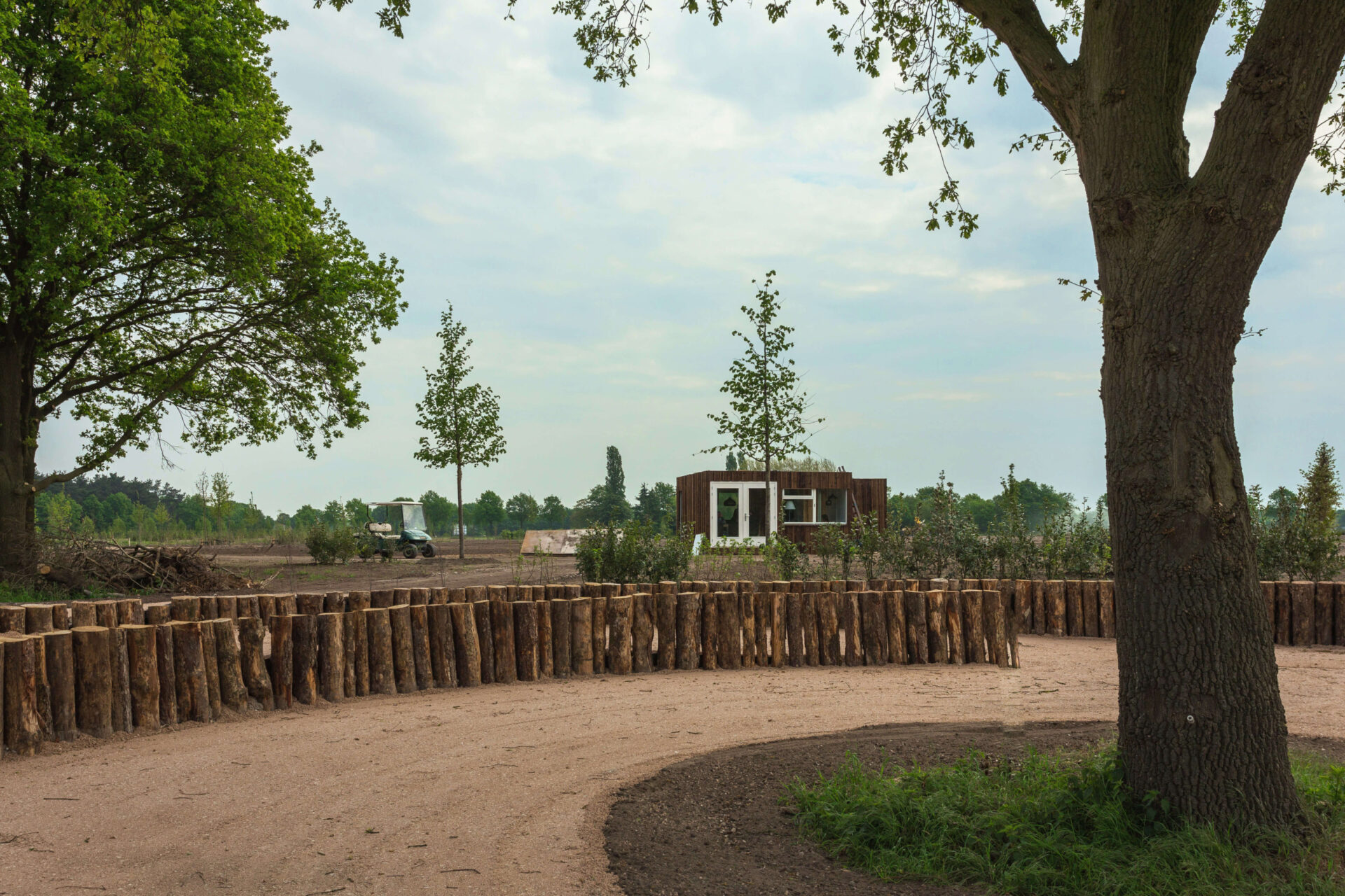 Natuurpad bij Ceremonieruimte de Maasthorst