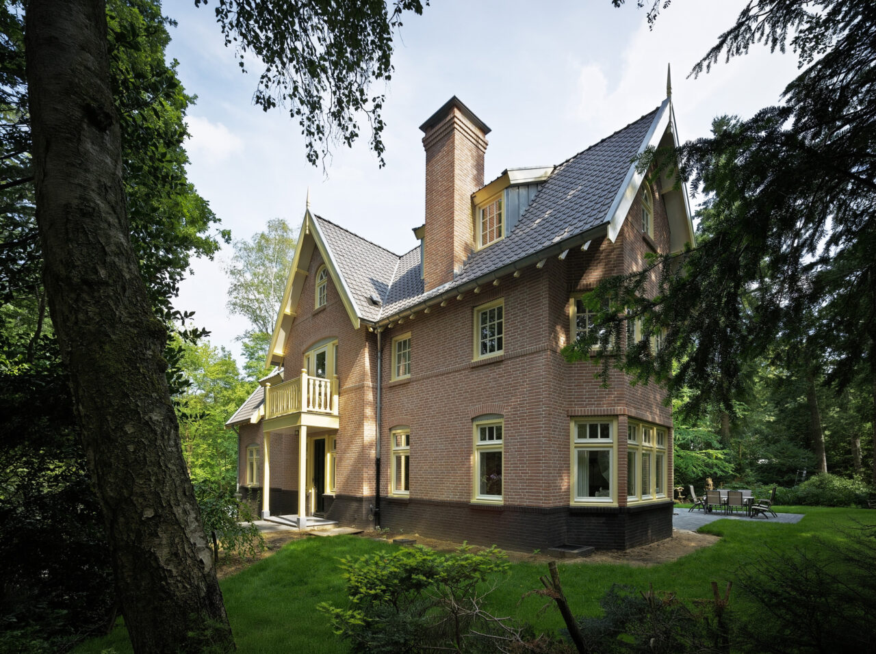 Voorzijde villa Hunnerberg