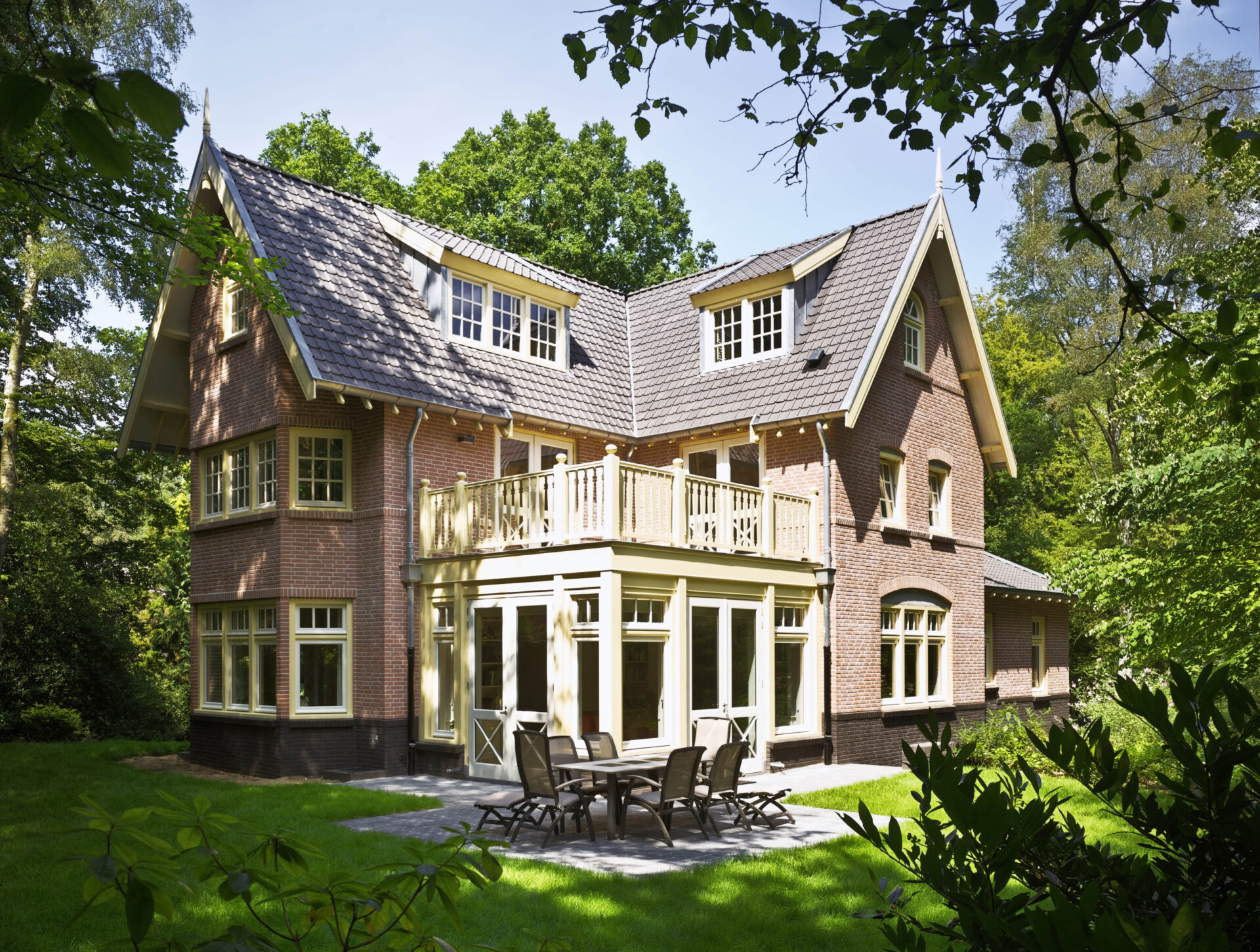 Achterzijde villa Hunnerberg