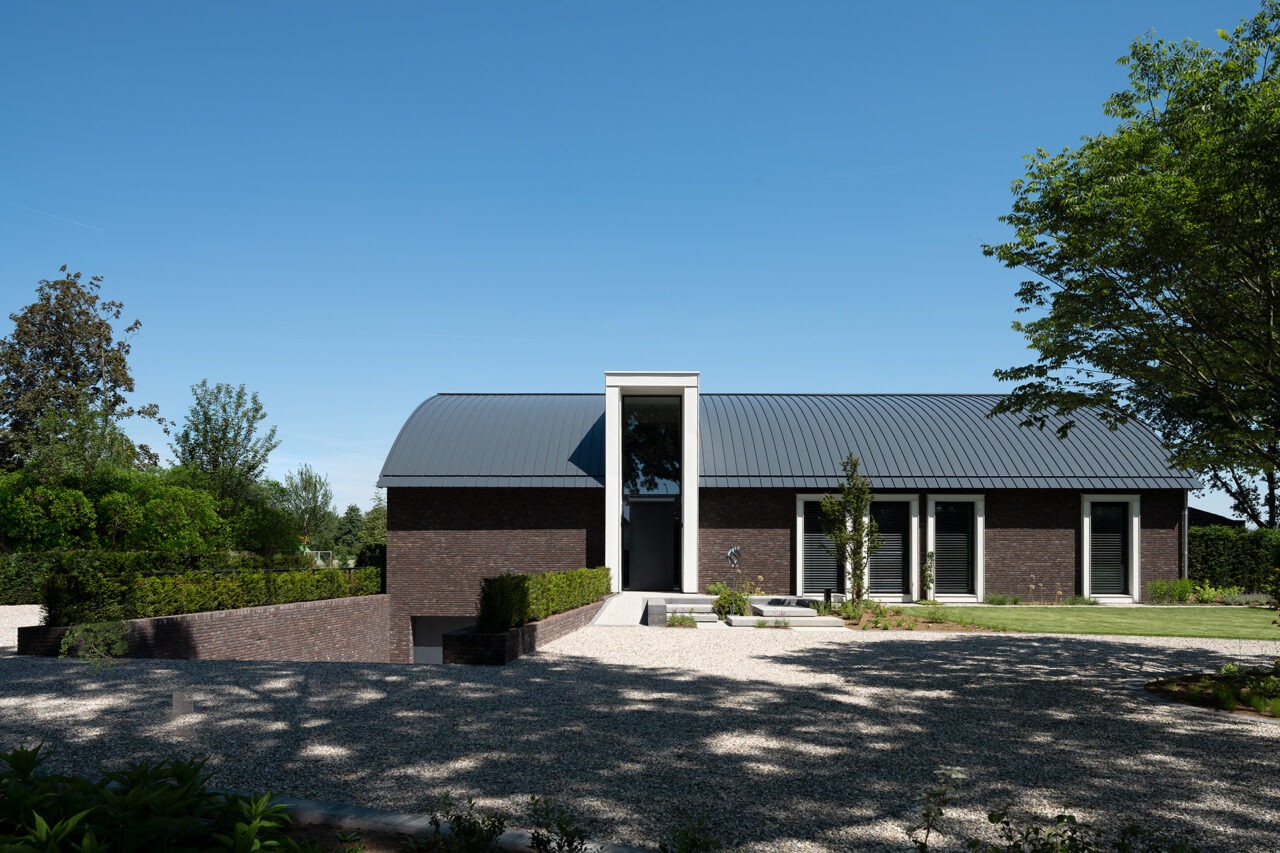 Voorzijde van Villa MB