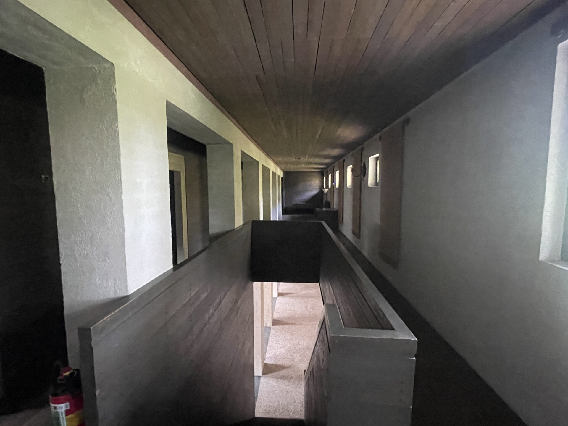 Gang met trap in Huis Jan de Jong