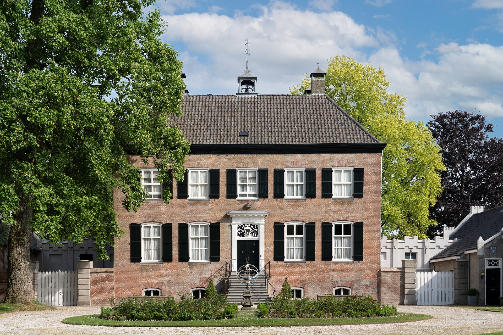 Voorzijde van Kasteel Strijdhoef