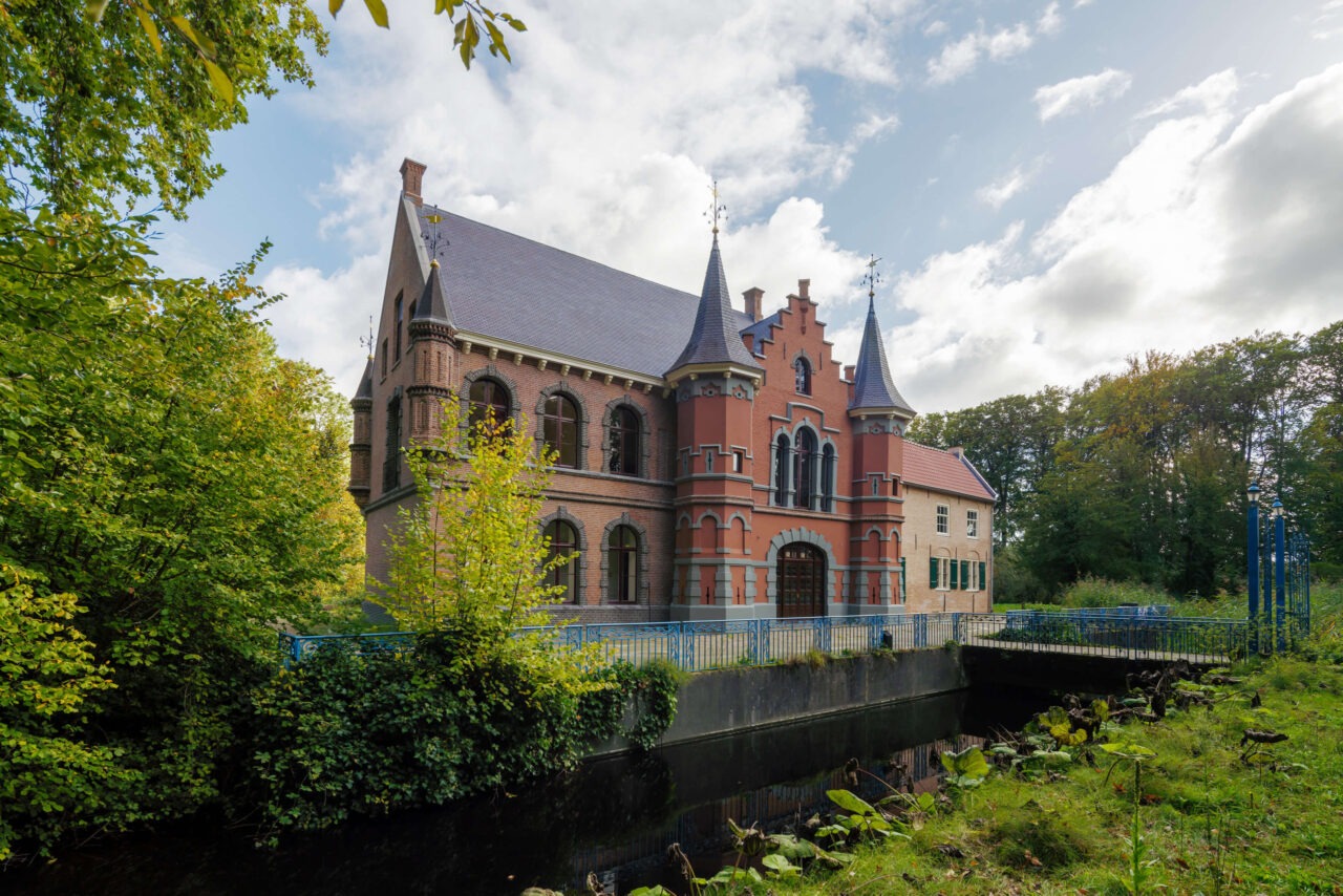 Aanzicht van Kasteel d’Oultremont