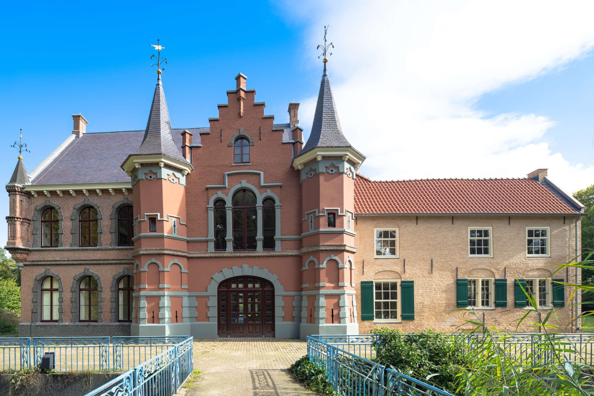 Vooraanzicht van Kasteel d’Oultremont
