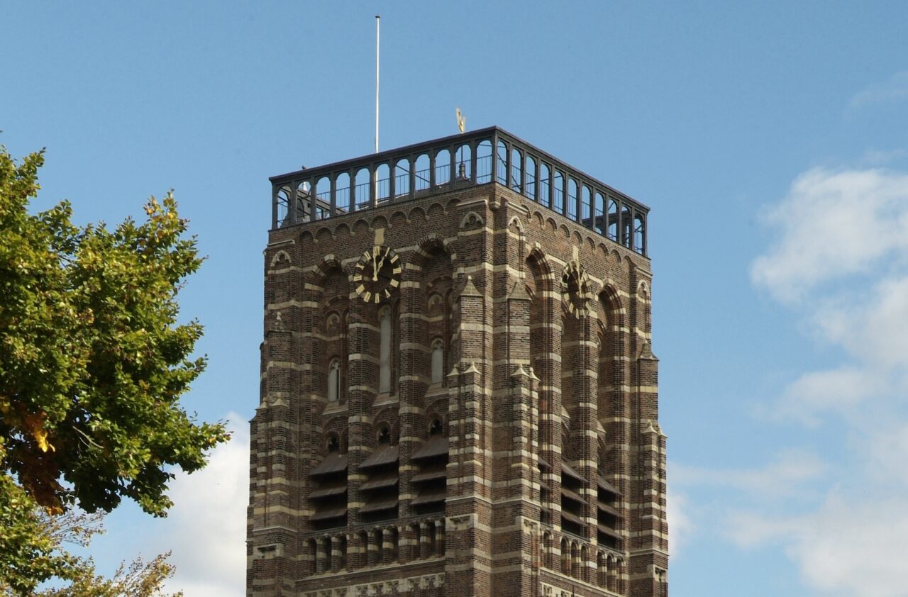 Bovenzijde van de Lambertustoren