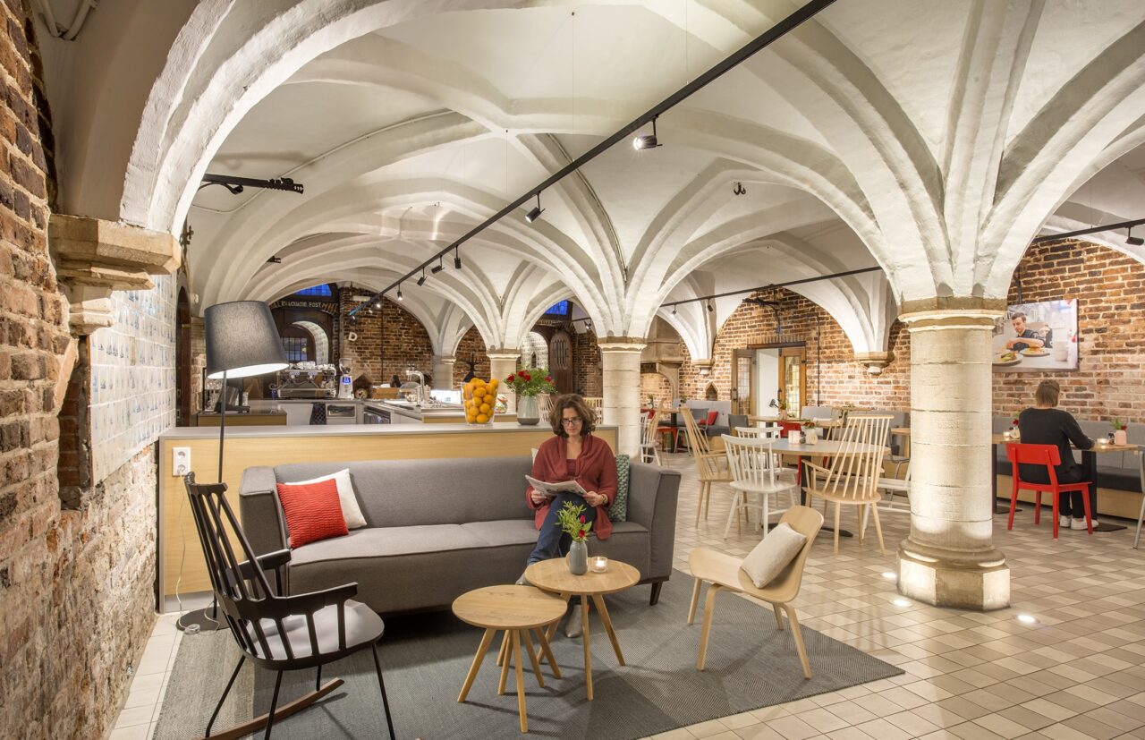 Lunch cafe onder in de Raadskelder 's-Hertogenbosch