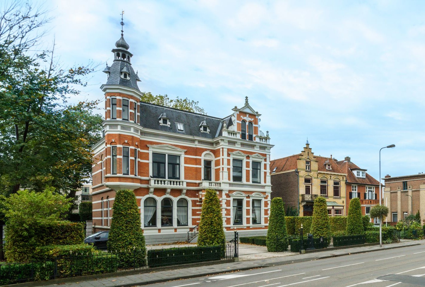 Zijaanzicht van Stadsvilla Molenstraat