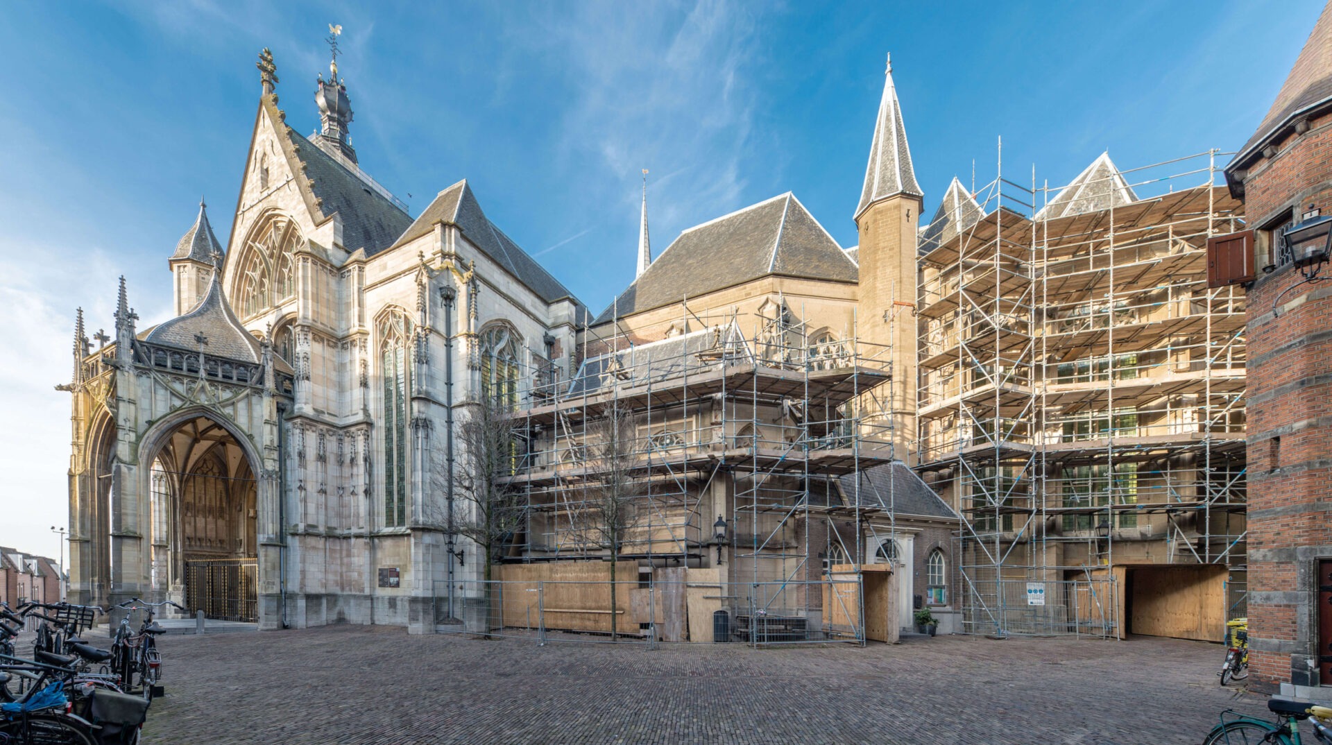Restauratie van de Stevenskerk in Nijmegen. De kerk staat in de steigers