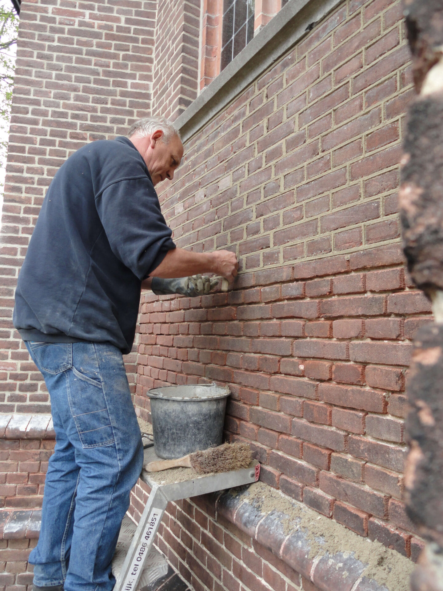 Metselaar van Van Dinther restaureert klassiek metselwerk
